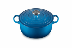Le Creuset Signature Gusseisen-Bräter mit Deckel, Ø 24 cm, Rund, Für alle Herdarten und Induktion geeignet, Volumen: 4,2 l, 4,305 kg, Marseille Marseille 24 cm