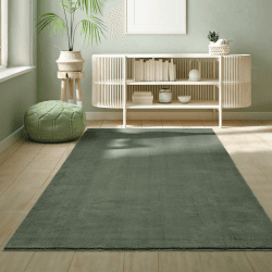 the carpet Relax Moderner Flauschiger Kurzflor Teppich, Anti-Rutsch Unterseite, Waschbar bis 30 Grad, Super Soft, Felloptik, Dunkelgrün, 140 x 200 cm 140 x 200 cm Grün-2