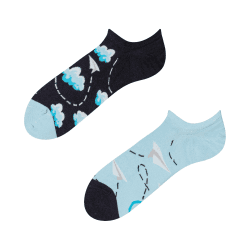 Dedoles Socken Unisex Damen Herren & Kinder Baumwolle viele lustige Designs Fussball Fahrrad Pferde Pflanzen Feuerwehr Geschenk links rechts verschieden 43-46 Papierflugzeuge und Wolken Sneakersocken