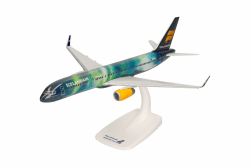 herpa Snap-Fit Modellflugzeug Icelandair Boeing 757-200 - TF-FIU, Miniatur im Maßstab 1:200, Sammlerstück, Modell mit Standfuß, Kunststoff