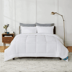 BEDSURE Bettdecke 155x220 Ganzjahresdecke 4 Jahreszeiten, Steppdecke für Allergiker 300GSM Duvet 155x220cm, Super Weiche Zudecke Atmungsaktive Schlafdecke Weiß 155x220 cm
