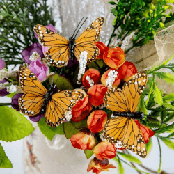YCHTEWY - Monarch Schmetterling Dekor, Feder Schmetterling Dekorationen Set von 12 mit Draht, 7,6 cm, Orange