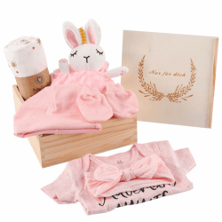 Baby Mädchen Geschenk, Neugeborenen Geschenk, Rodelna Baby Geschenk Set, 7-in-1 Set: einschließlich Strampler,Decke, Sicherheitsdecke, Baby-Mütze, Baby-Handschuhe, Schleife, Souvenir-Box