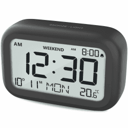DOOMAY Digital Wecker Nachttisch - Batteriebetriebene Uhr mit LCD-Display-Volumen einstellbar Snooze und Wochenendmodus für Schlafzimmer Schreibtisch Reisen