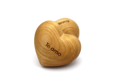 Thankgoods Sag´s mit Herz - Handschmeichler Holzherz mit Gravur 'Te amo', 6,5 x 5,5 cm