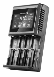 everActive Ladegerät für 4 Akkus 18650 AAA AA C D, professionell und schnell, große LCD-Anzeige, Kapazitätstest, Modell: UC-4000, schwarz, EVUC4000