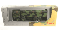 herpa 746922 Iveco Modell Trakker 8x8 geschützt Pritschen-LKW, Miniatur im Maßstab 1:87, Sammlerstück, Made in Germany, aus Kunststoff Miniaturmodell, Mehrfarbig