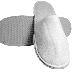 Kickkick® 10 Paar Gästehausschuhe - Einweg-Slipper in Weiß Geschlossen mit Weichem Schaumstoff - Einheitsgröße für Herren und Damen - Paarweise Verpackt - Für Hotel-Amenities, SPA, Hotelzimmer, Reisen