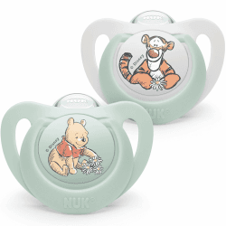 NUK Star Babyschnuller | 0-6 Monate | Beruhigt 99% der Babys 🌟 | BPA-freie Silikonschnuller | Winnie the Pooh 🐻 | Mit Etui | 2 Stück 0-6m Standard Winnie Puuh