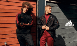 Geschenkkarte mit 35€/50€ Guthaben + 15€/25€ Extra-Guthaben von adidas