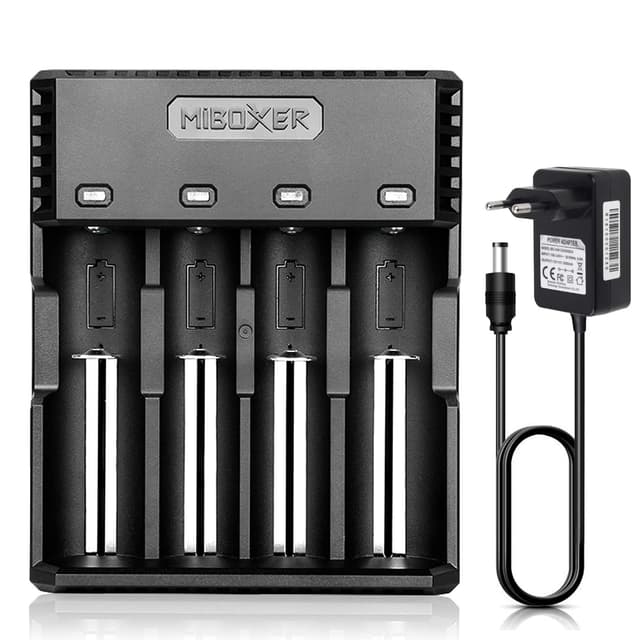 COSOOS Akku Ladegerät mit 4 Ladeslots ⚡ Schnelles Batterien Ladegerät