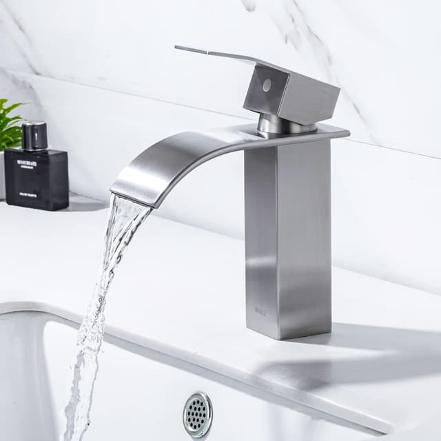 🚿🛁 Angebot: ONECE Wasserfall Waschtischarmatur aus Edelstahl gebürstet