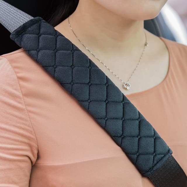 🚗🌟 Premium Auto Gurtpolster im Zweierpack - Bequem und sicher unterwegs 🌟🚗