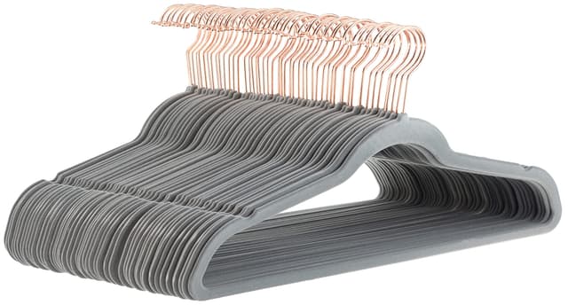 👔 Amazon Basics Kleiderbügel für Anzüge, Samt, schmal, rutschfest, 50 Stück Grau/Gold 👗