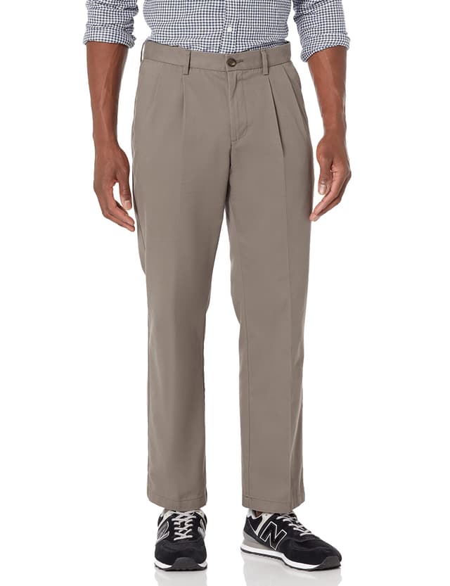 Amazon Essentials Herren Knitterfreie Chinohose mit klassischer Passform und Bügelfalte 40W / 30L Dunkelbraun 🌟👖