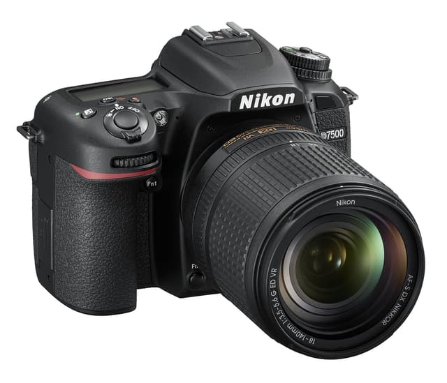 📸 Angebot: Nikon D7500 Digitale Spiegelreflexkamera mit Objektiv AF-S DX Nikkor 18-140 mm f/3.5-5.6G ED VR