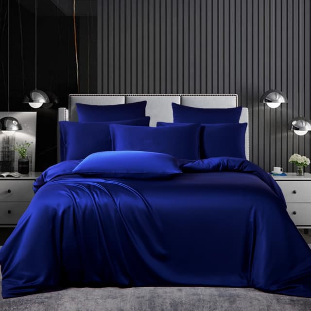 Luxuriöses Satin-Bettwäsche Set in Marineblau 🌟