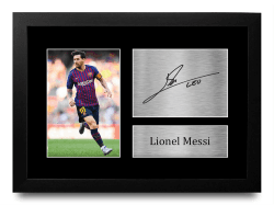 HWC Trading Lionel Messi A4 Gerahmte Signiert Gedruckt Autogramme Bild Druck-Fotoanzeige Angebot bei HelloDeals