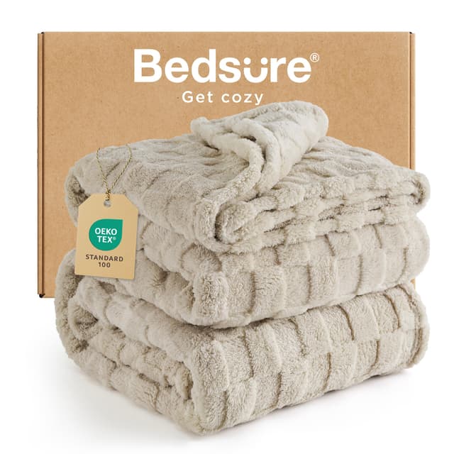 🛋️ BEDSURE Kuscheldecke 220x240 - Ultraweiche Tagesdecke in Hellbraun