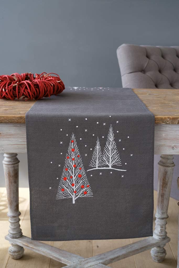 🎄 Vervaco Stickpackung Tischläufer Sticken Set - Weihnachtsbäume Stickläufer zum Selbersticken