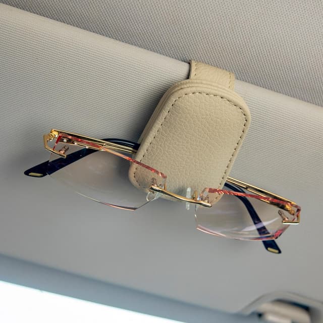 Magnetische Leder Sonnenbrillenhalterung für Auto 🕶️🚗