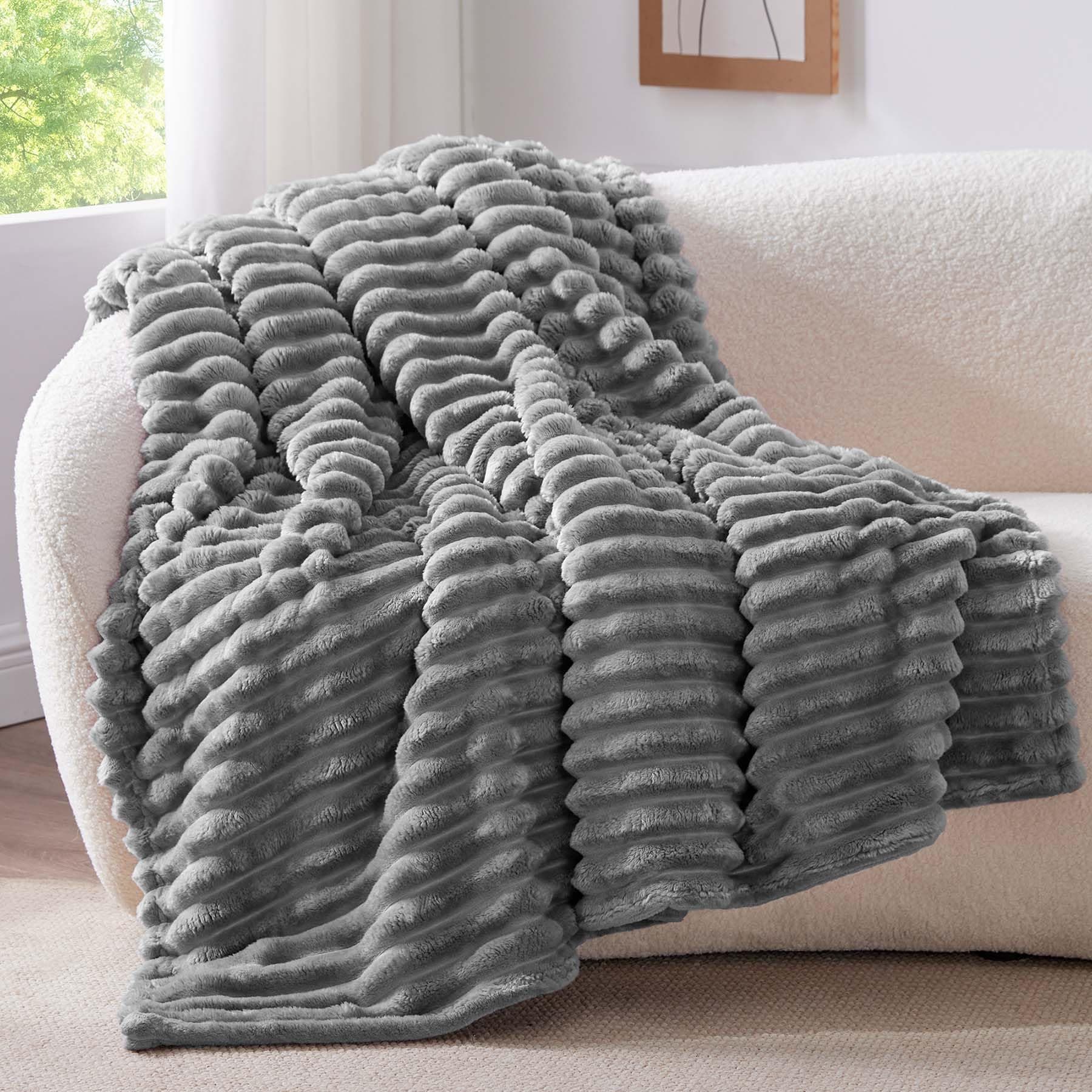 BEDELITE Kuscheldecke Flauschig Decke Klein - weiche Flanell Decken Grau 125x150 🛋️