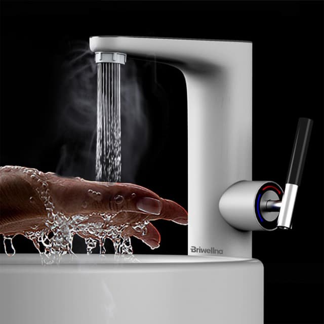 Briwellna Instant Warmwasserhahn für Waschbecken - 220V Elektrischer Tankloser Durchlauferhitzer Wasserhahn mit Digitalanzeige