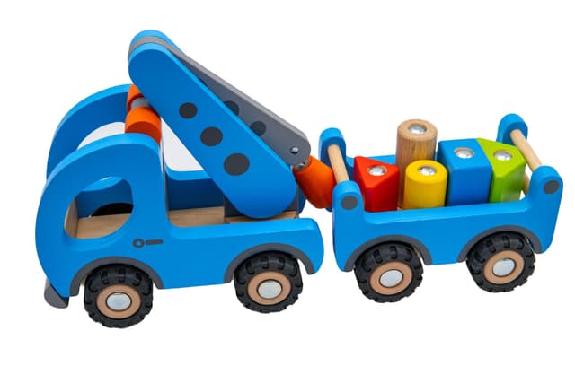 🏗️ Goki 55875 - Kranwagen mit Magnetanhänger | Spielzeug Angebot