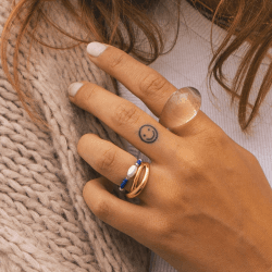 Inkster Tattoo - Runder Smiley Tattoo | Temporäres Tattoo mit EU-Kosmetikzertifizierung