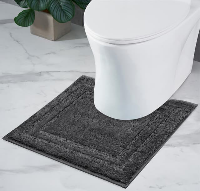 Decomira Badematte rutschfest WC Vorleger mit Ausschnitt | Badezimmer-Teppich Set | Waschbar & Sicher | Dunkelgrau 45x45 cm