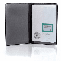 🚗 KFZ Schein Schutzhülle PVC 2 Fächer Etui Mappe - Made in Germany Angebot bei HelloDeals