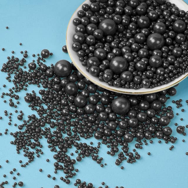 OSDUE Essbare Schwarz Zucker Streusel, 85g Essbare Schwarz Zuckerperlen Perle Zucker, Dekorperlen aus Zucker, für Tortendeko, Halloween, Thanksgiving, Weihnachtsfeier - Streu Dekor Perlmutt 85g-Schwarz