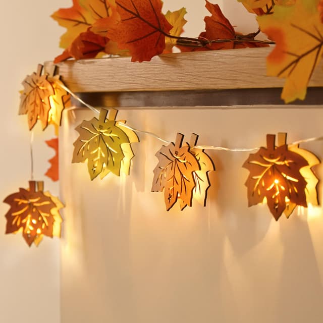 Valery Madelyn 1.5M Herbstdeko Ahornblatt Lichterkette Innen aus Holz,10 LED mit Timer Herbst Tisch Ausgehöhlte Licht,Beidseitig Farbig,Hängend Girlande für Fall Decor Halloween,Gradient Orange Gelb