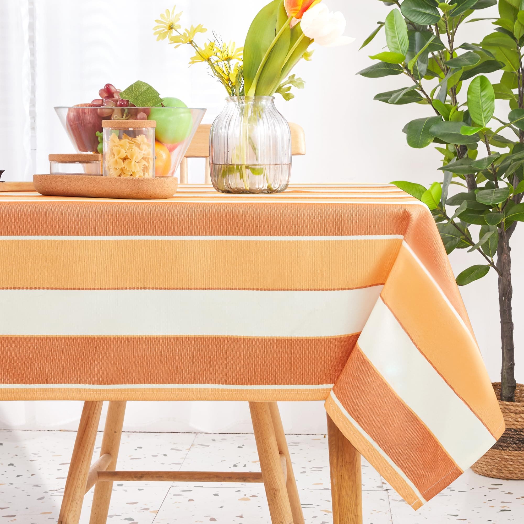 Deconovo Lotuseffekt Tischwäsche maschinenwaschbare Tischdecke wasserdichte pflegeleicht Tischtuch Tischschutz Elegante Tischdecken für Küche strapazierfähige, 130x130 cm, Orange, 1 Stück 130 x 130 cm (Quadratisch) Orange