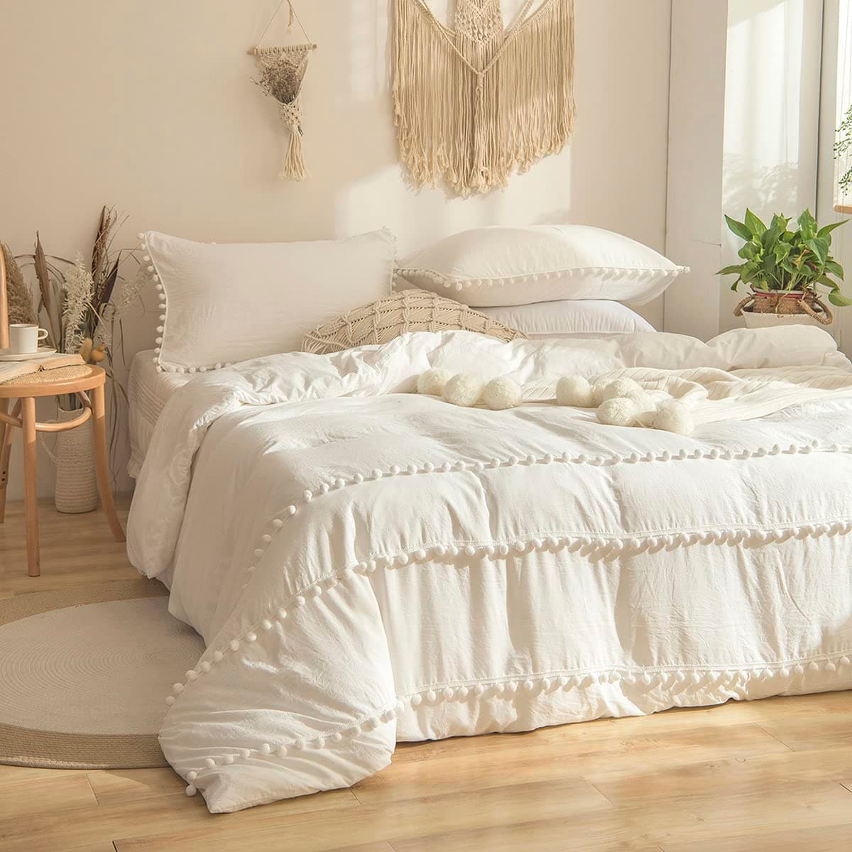Freyamy Böhmen Bettwäsche 135x200cm 4teilig Weiß Pom Pom Boho Chic Wendebettwäsche Gewaschene Microfaser Weiche Bettbezug 2 Bettdeckenbezüge mit Reißverschluss und 2 Kissenbezug 80x80cm Pompons Fransen-weiß 4teilig：135x200cmx2+80x80cmx2