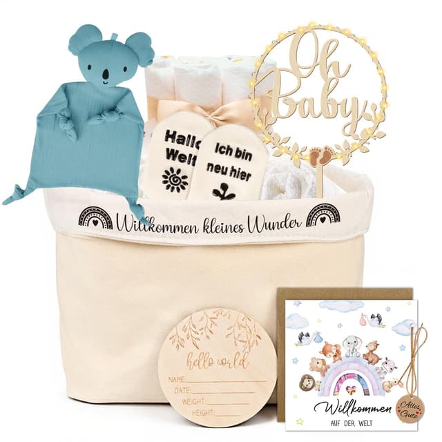 Giftota Baby Geschenk Jungen Mädchen, Neugeborenen Geschenk inkl. Windeltasche, Koala-Schnuffeltuch, Meilensteinkarten Baby Holz, Baby Socken, Tortendeko Holz, Karte zur Geburt und LED Lichterkette
