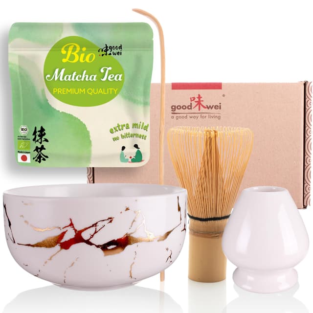 Goodwei BIO Matcha aus Japan im Matcha-Set komplett mit moderner Matcha Schale in edlem Marmor-Design, Matcha Besen und Besenhalter | Geschenkset für Teezeremonie (Weiß/Gold)