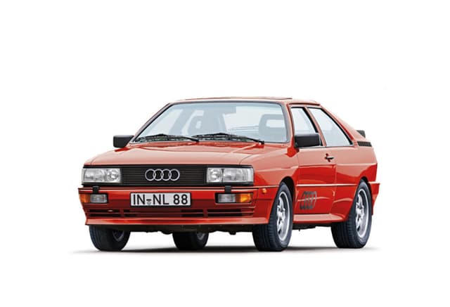 Italeri 3671 1:24 Audi Quattro - Modellbau, Bausatz, Standmodellbau, Basteln, Hobby, Kleben, Plastikbausatz, Auto Bausatz, Auto Modell 1:24, Rot