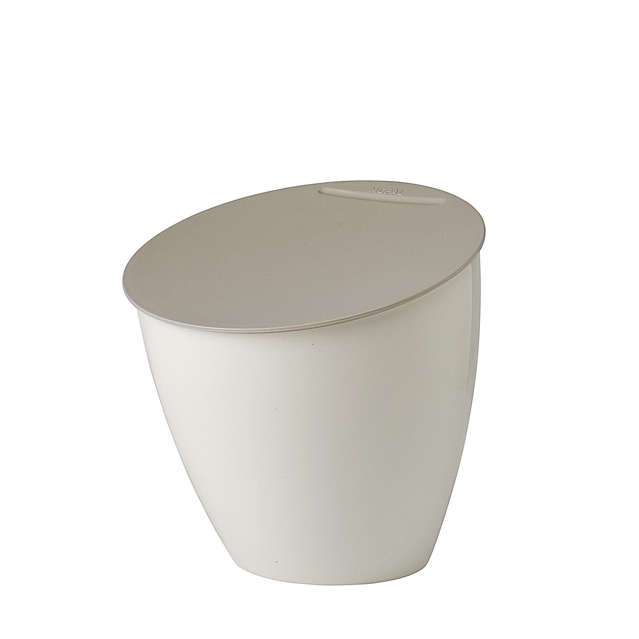 Mepal - Küchenabfalleimer Calypso - Kleiner Mülleimer mit Deckel - Komposteimer Küche - Ideal für die Küchenorganisation - Küchenhelfer & Spülmaschinenfest - 2200 ml - Nordic white