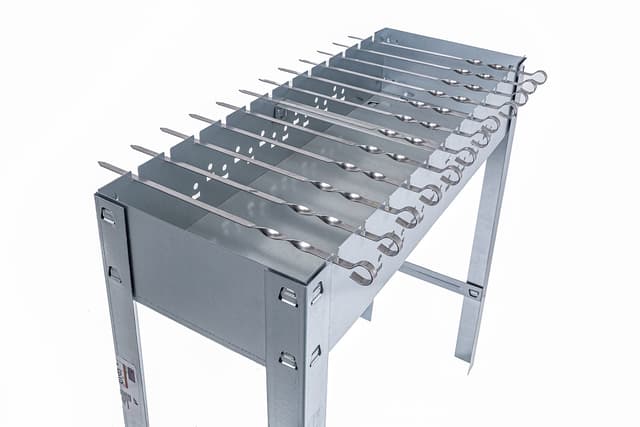 ACTIVA Schaschlikgrill I Premium Mangal Grill inkl. verchromtem Grillrost & Spieße I Robuster Holzkohlegrill für ein einzigartiges Grillerlebnis Schaschlik Xl
