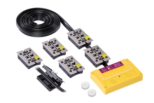 STOP&GO Marderabwehr 8 Plus-Minus Clip Hochspannungsgerät mit Ultraschall