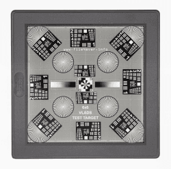 6x6 MF Slide von Vlads Test Target in 70x70 mm, GEPE-Halterung für Kamera-Scan-Tune-Up, Digitalisieren Sie Ihre unbezahlbaren Dias und Negative mit höchster Schärfe und Treue Angebot bei HelloDeals