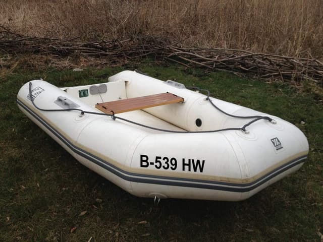 ShirtInStyle Bootsaufkleber für Schlauchboote, Angelkahn Boots Nummer Kennzeichen 1 Stück 10cm Hoch, Aufkleber Folie, Farbe Schwarz