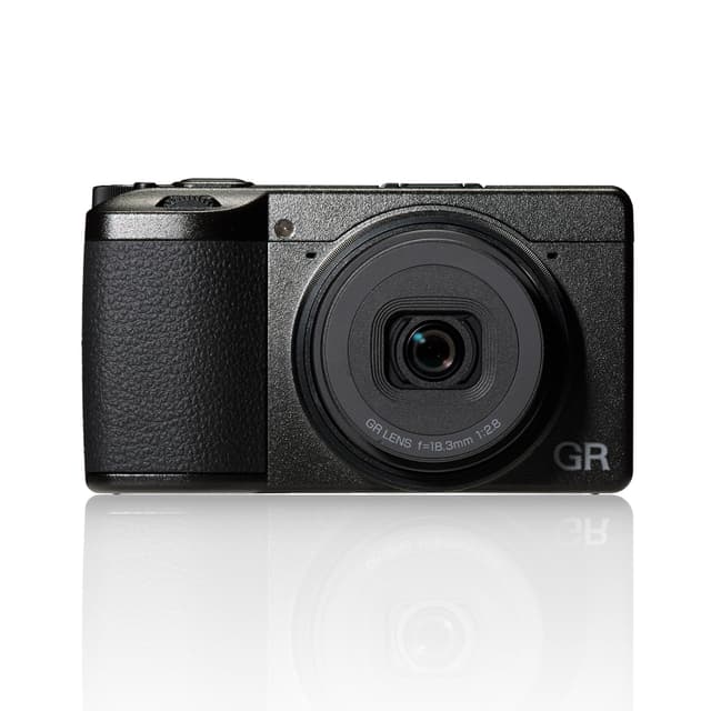 Ricoh GR IV Premium-Kompaktkamera [Brennweite 28 mm] [25,7 MP APS-C-CMOS-Sensor] [~ 0,6 s Schnellstart] [Schneller Autofokus] [ISO 204800] [Die ultimative Schnappschusskamera] Standard Camera