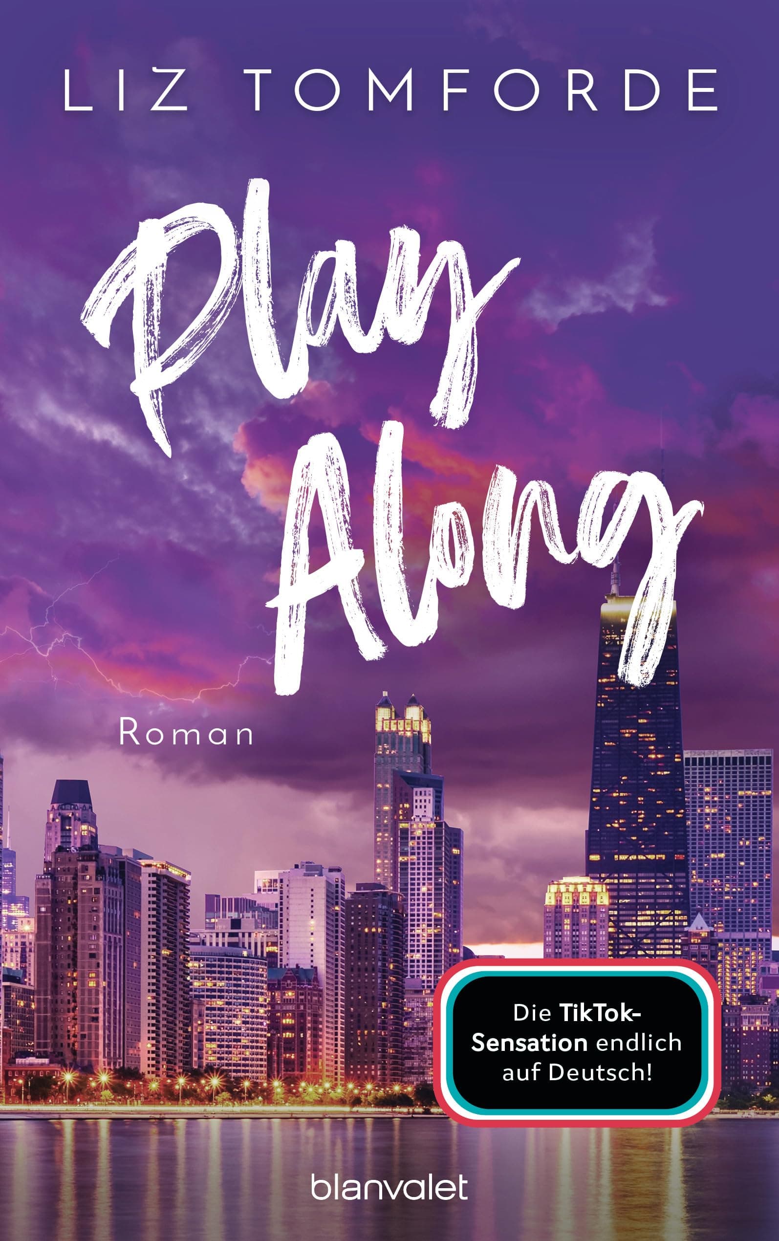 Play Along: Roman - TikTok made me buy it: Sports Romance trifft auf eine Vegas Wedding und Fake Dating – endlich auf Deutsch! (Windy City-Reihe 4) Angebot bei HelloDeals