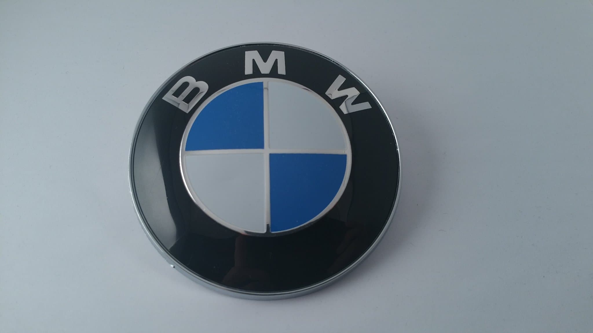 BMW Emblem, selbstklebend, 82 mm, Blau / Weiß, 8,2 cm
