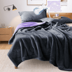 YISURE Wasserfeste Decke Liebesdecke 230x203cm für Paare,King Size Graue und lila Spritzdecke für Erwachsene Paare, Reversible Möbel- oder Bettmatratzenschoner Grau/Lila 230x203cm Angebot bei HelloDeals