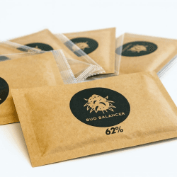 Humidity Packs - 62% Luftfeuchtigkeit für frische Kräuter und Blüten - 500 g Kräuter je Humidity Pack - natürliche Inhaltsstoffe - 4 Packs mit je 67 g Angebot bei HelloDeals