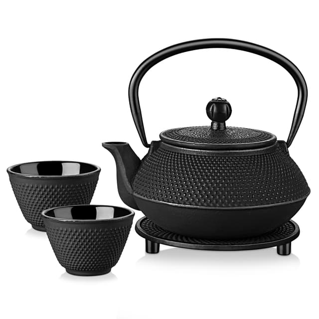Velaze Teekanne mit Sieb im japanischen Stil, 680ML Teekessel Gusseisen, Teebereiter mit Abnehmbare Edelstahl-Sieb, Teekanne mit Basis und 2 Teebecher Teekanne mit Tasse