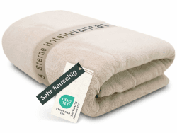 ZOLLNER Kuscheldecke flauschig in 150x200 cm - super kuschelige und warme Sofadecke - waschbar bis 95°C - atmungsaktive Mikrofaser in beige - Hotelwäschequalität - Oeko Tex® Zertifiziert 150 x 200 cm Beige Angebot bei HelloDeals